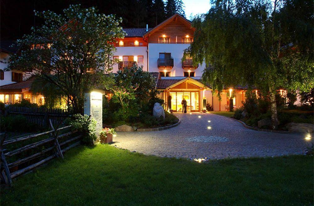 Hotel Bad Schoergau Sarentino Exterior photo